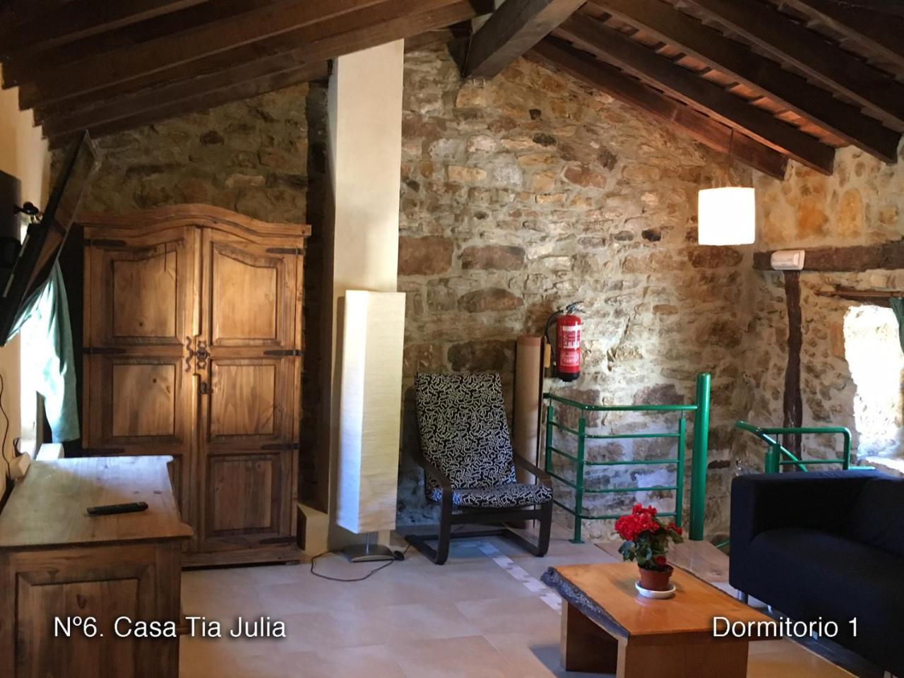 El Valle Perdido Casas Rurales Revelillas Exterior foto