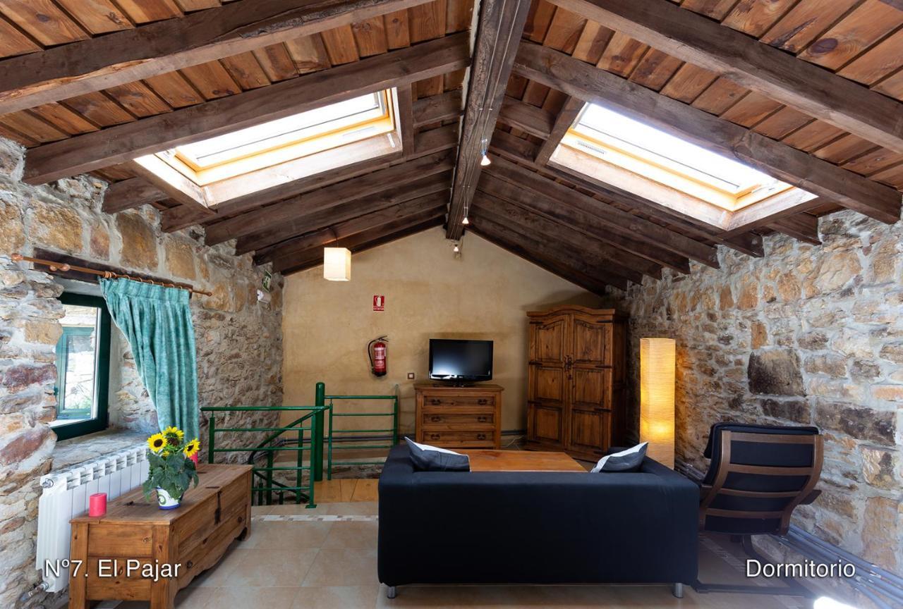 El Valle Perdido Casas Rurales Revelillas Exterior foto
